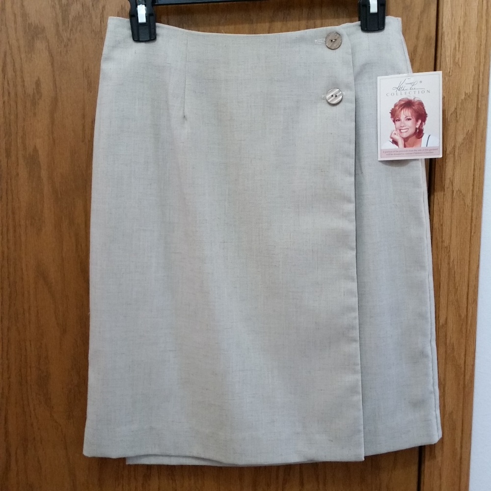 Vintage Kathy Lee Skirt in Women 8